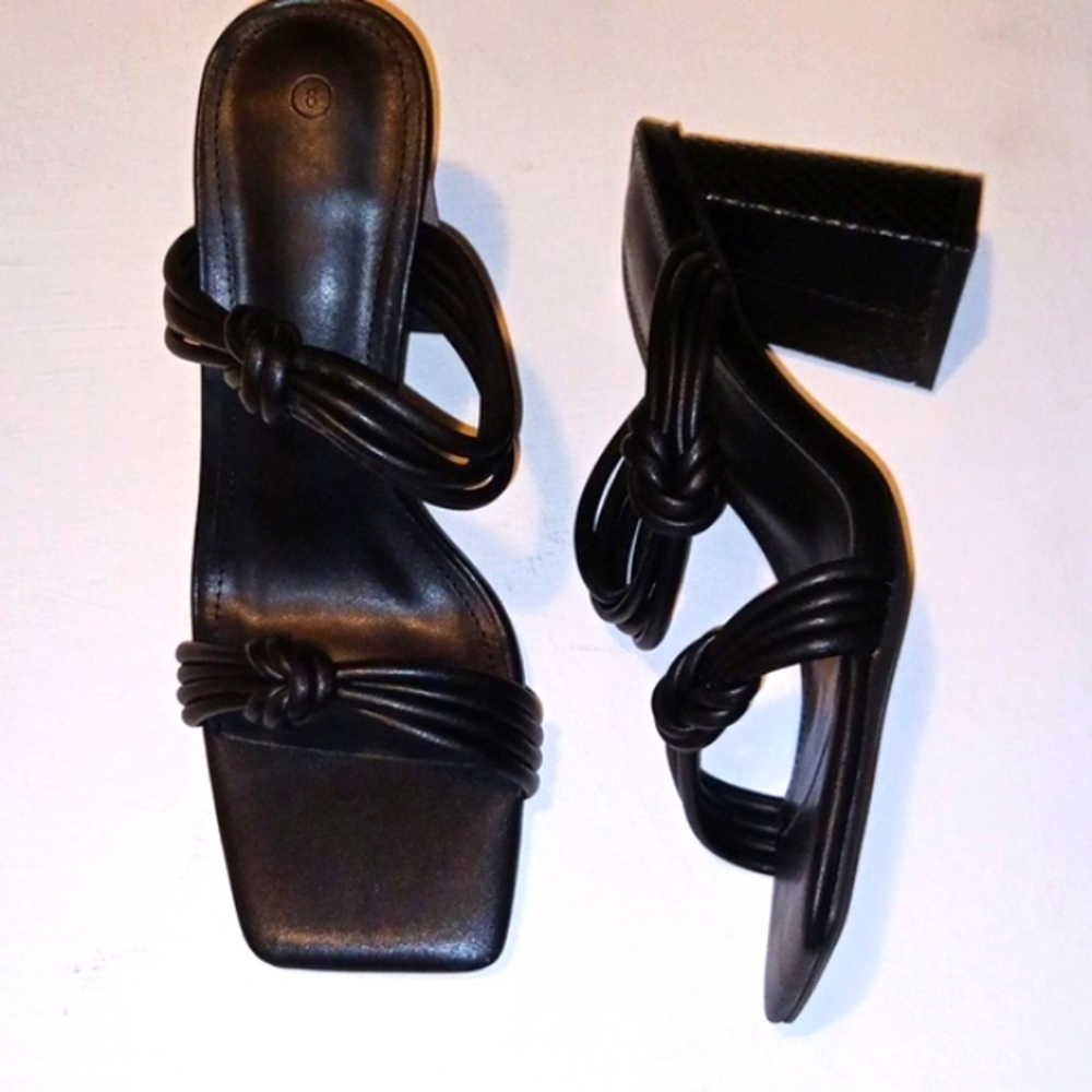 Elegant Black Knotted Heels